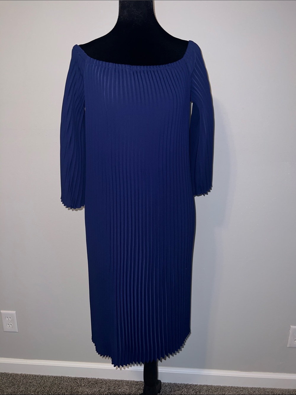 Trina Turk Navy Off-Shoulder Pleated Midi Dress